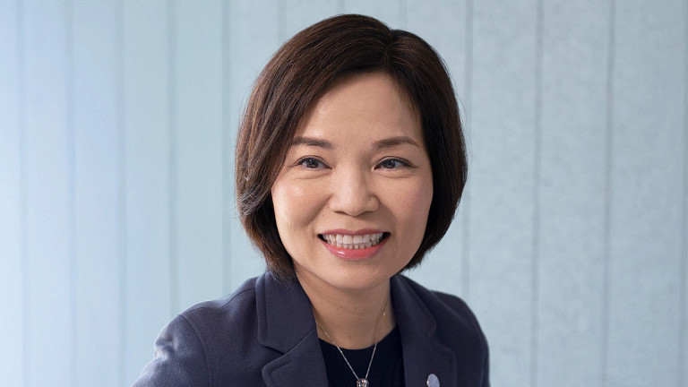Brenda Hou